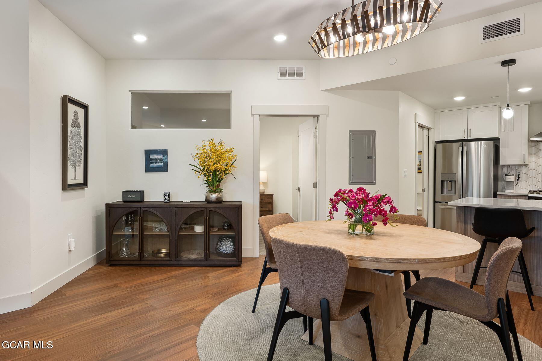 144 SKI IDLEWILD 3206