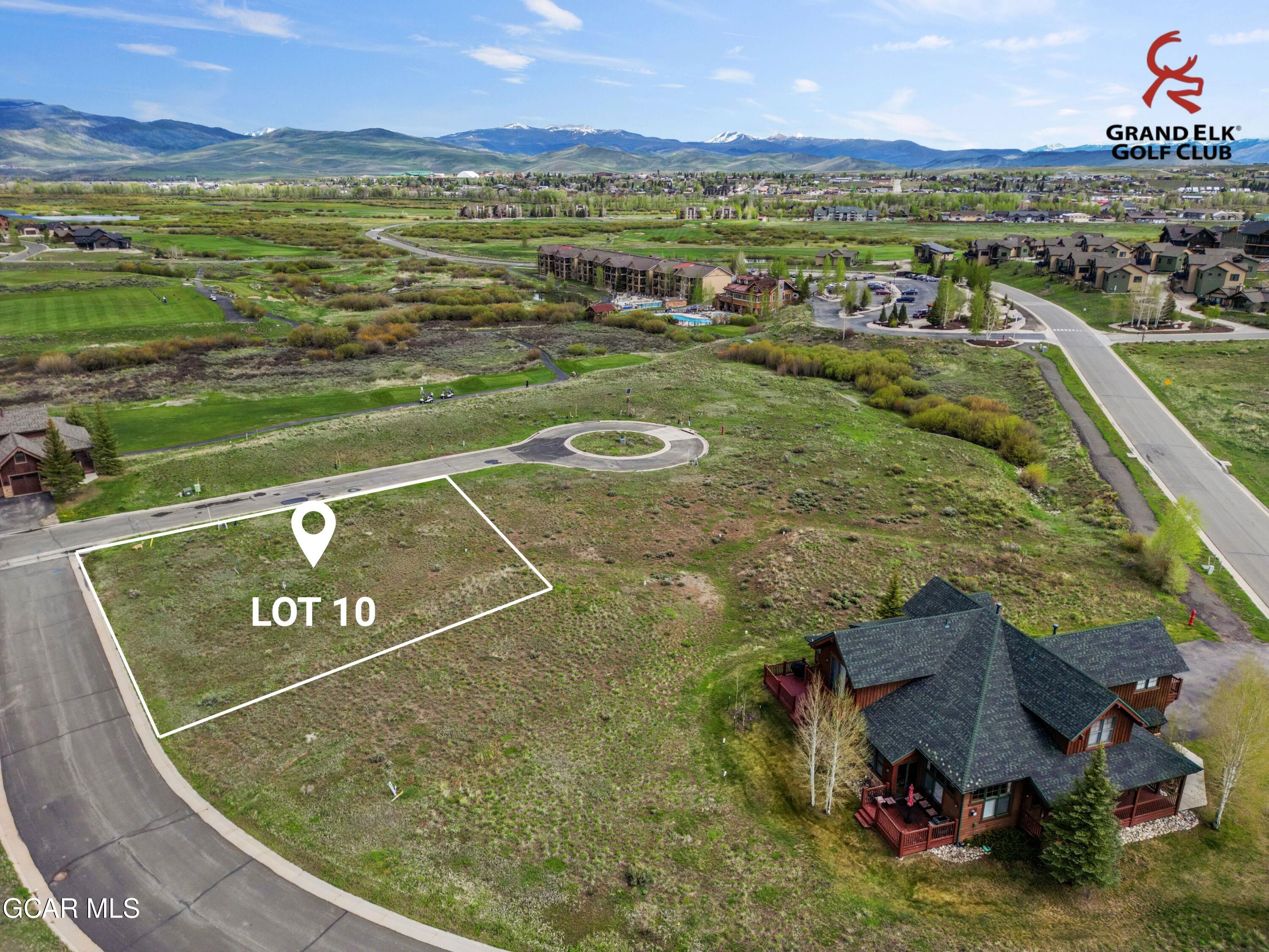 1532 Fairways Court Lot 10