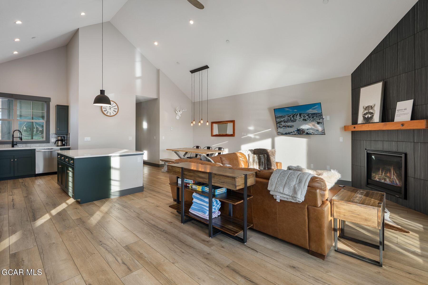 102 EAGLE RIDGE Drive