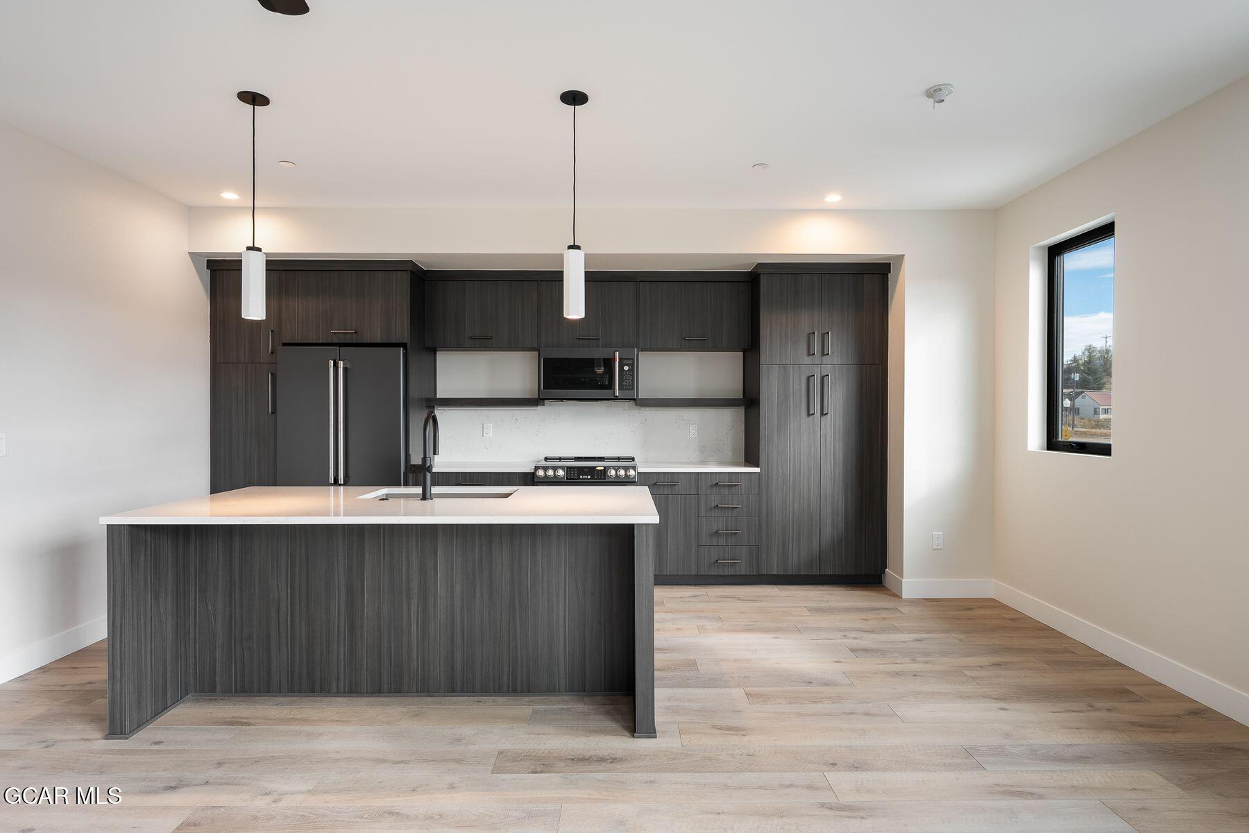 378 E Agate Avenue 3B