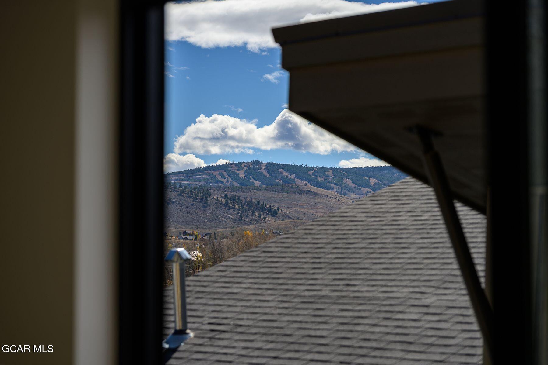 378 E Agate Avenue 3B