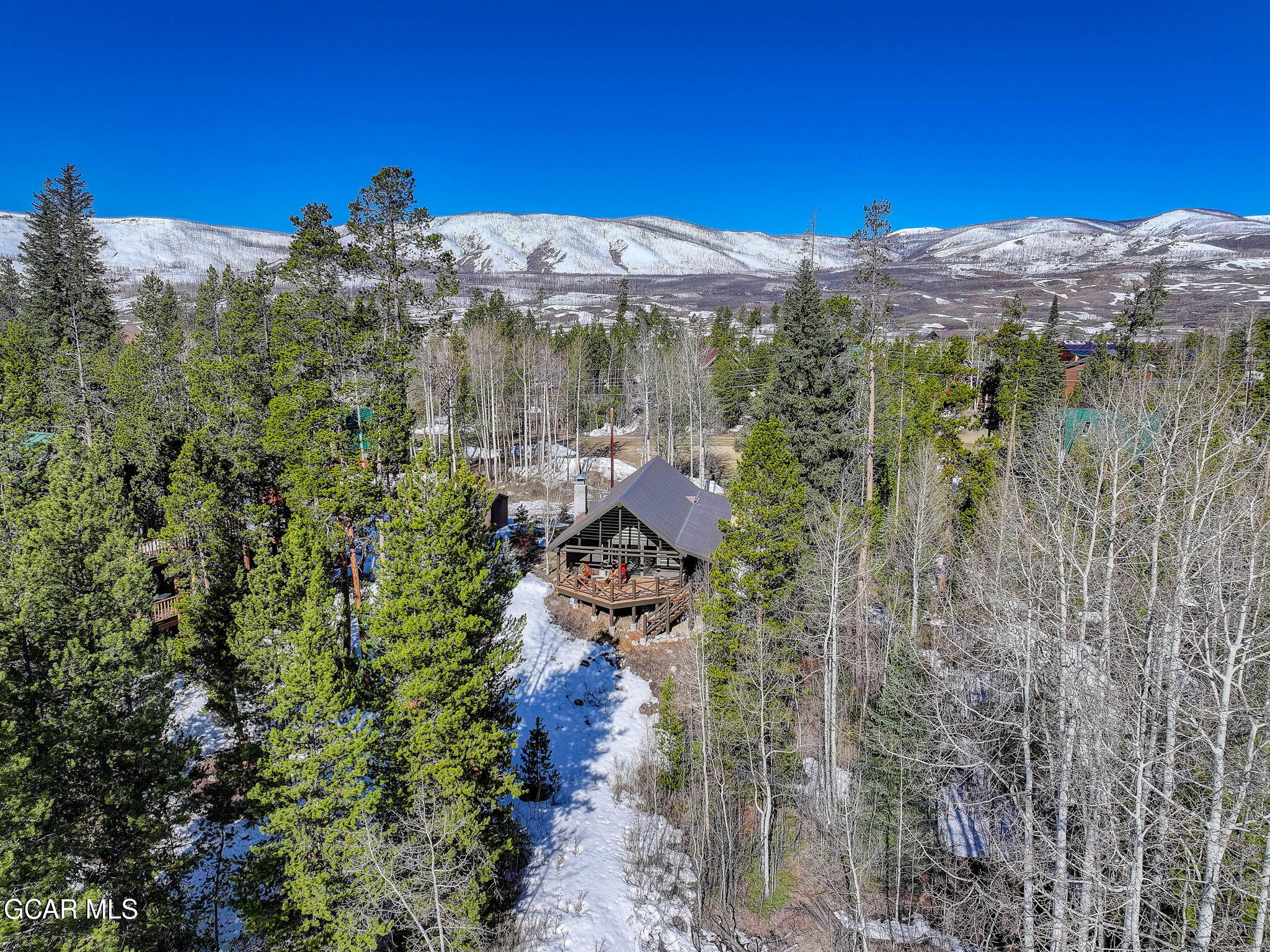 241 Kinnikinnick Road