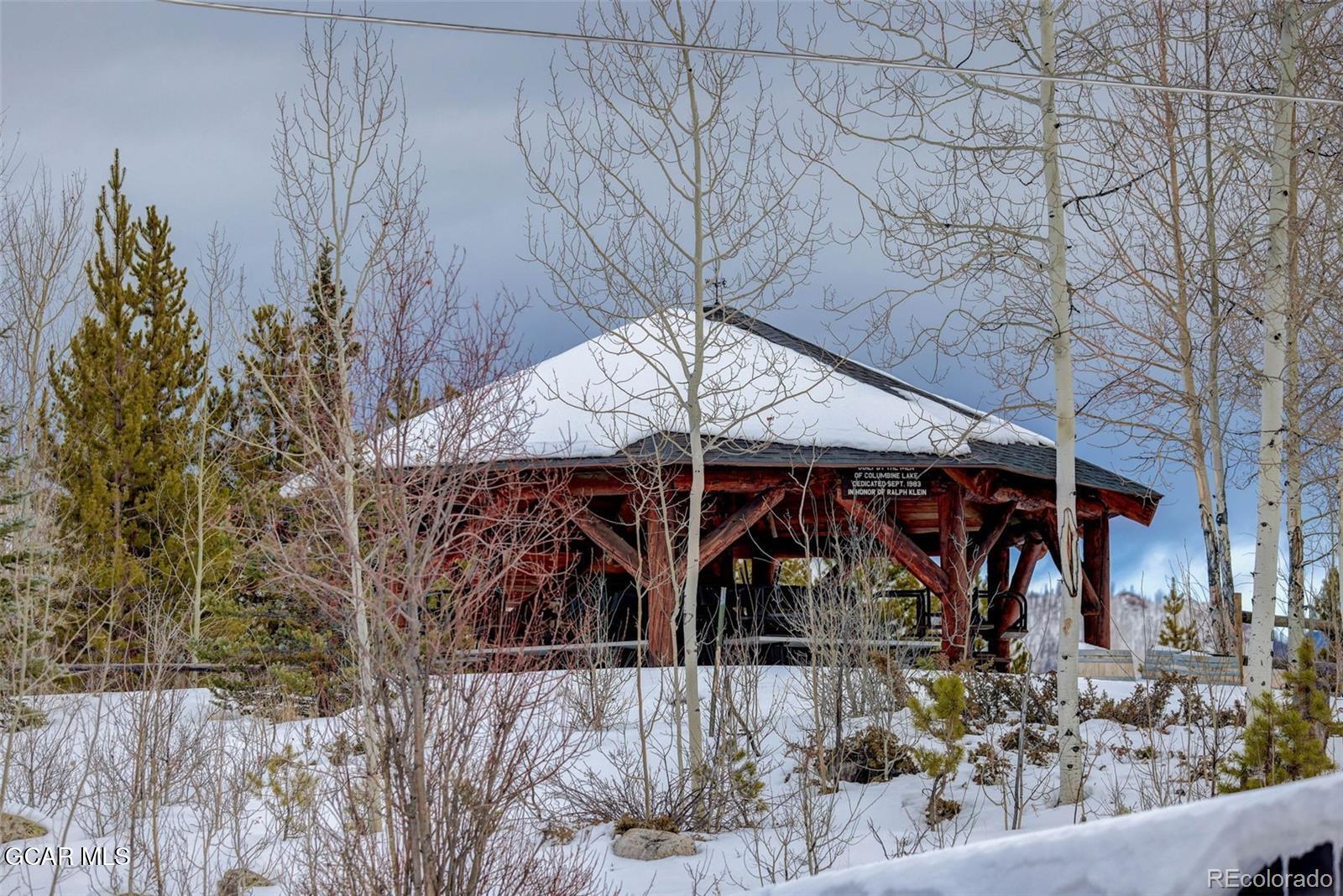 241 Kinnikinnick Road