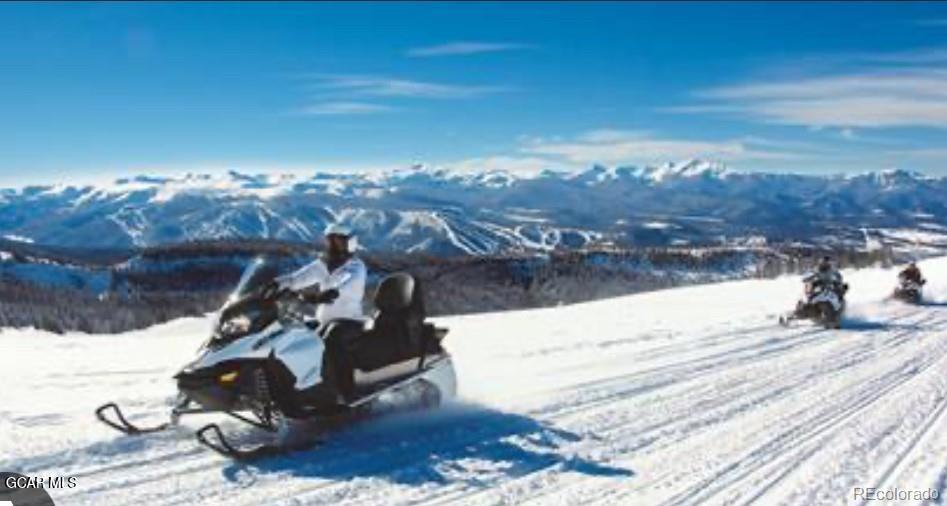 241 Kinnikinnick Road