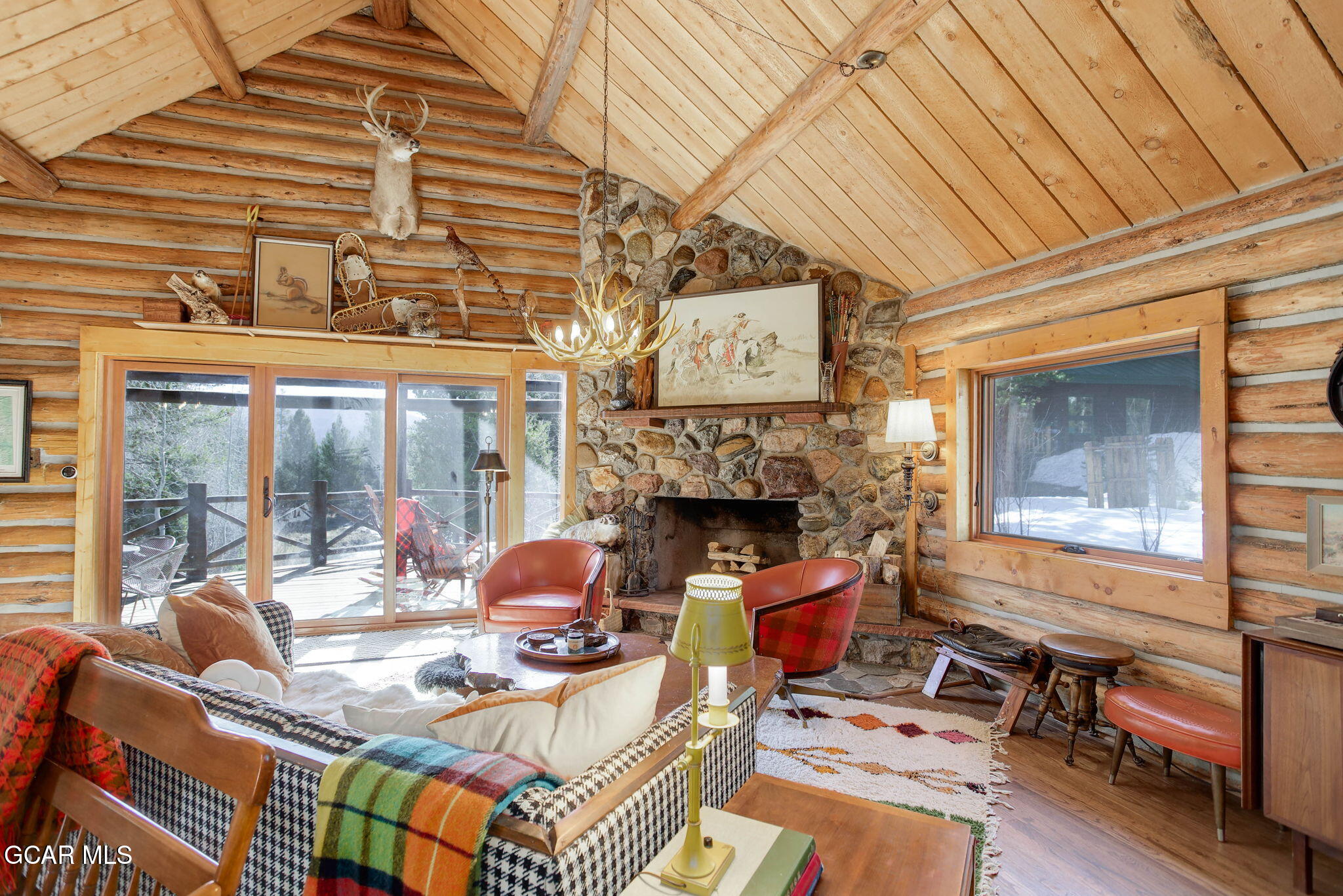 241 Kinnikinnick Road