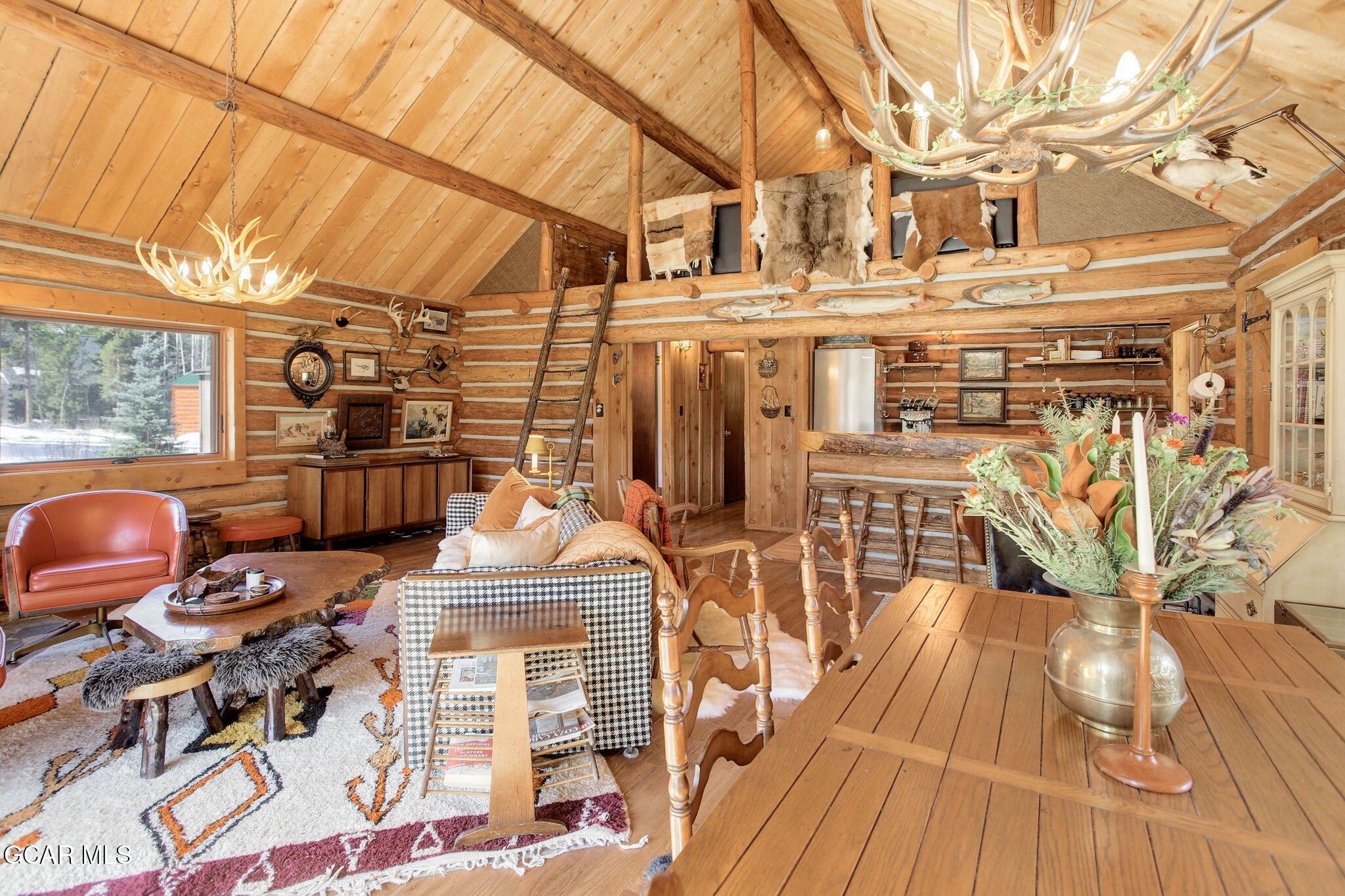 241 Kinnikinnick Road