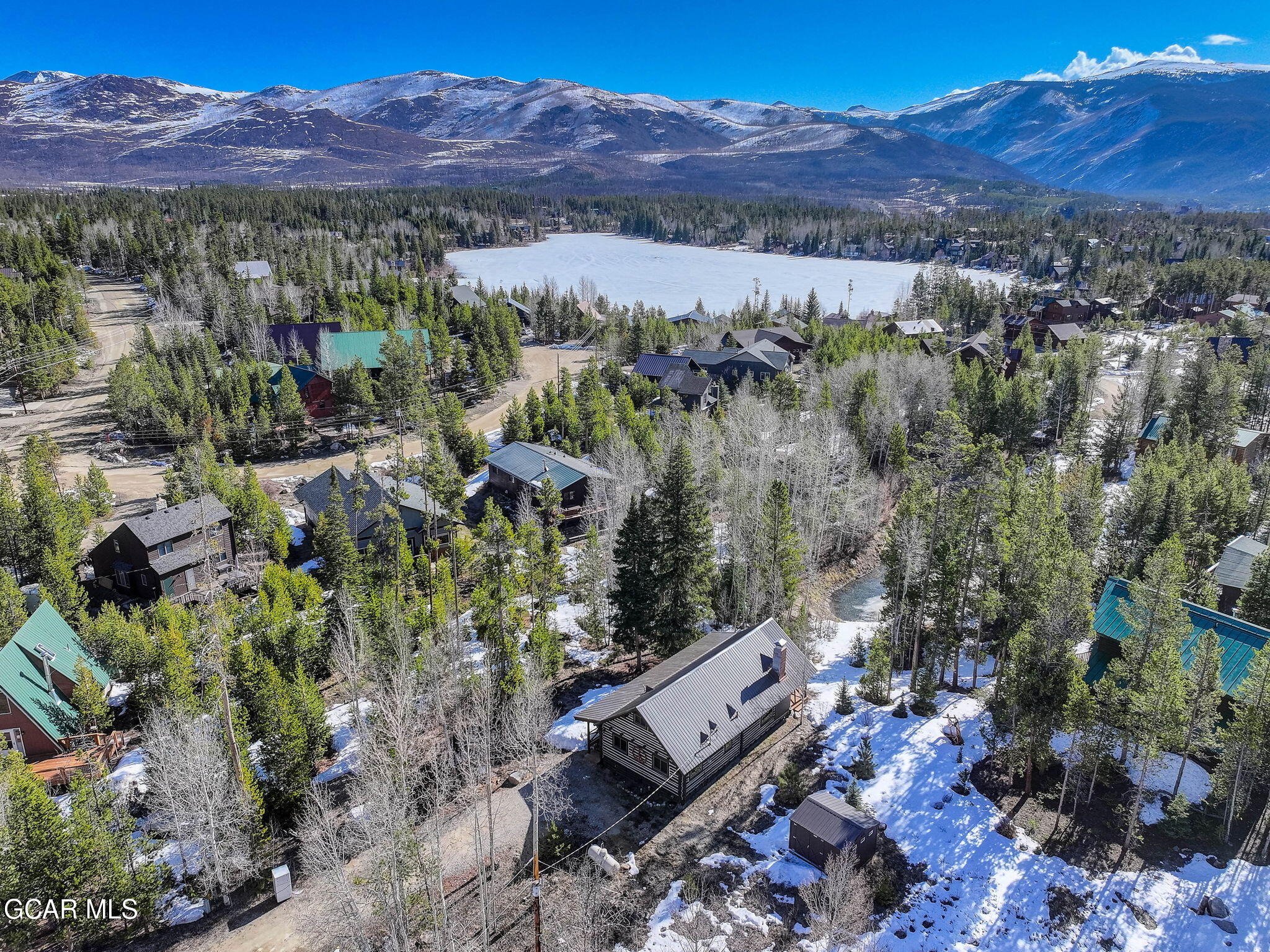 241 Kinnikinnick Road