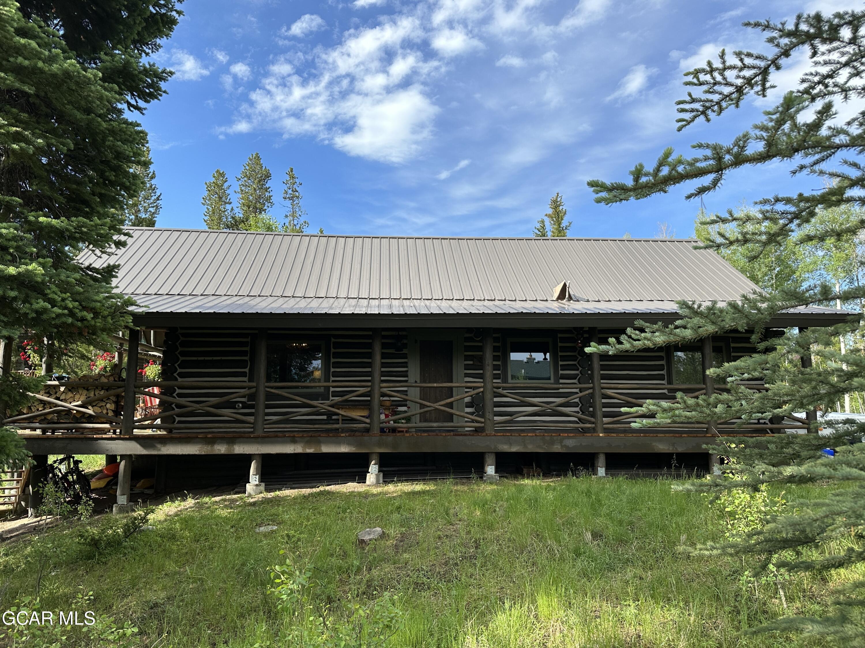 241 Kinnikinnick Road