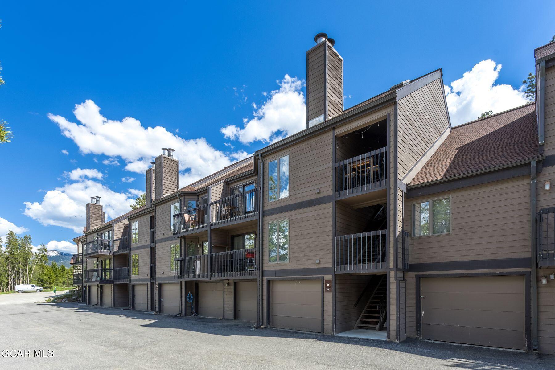 100 Bryant Boulevard 3