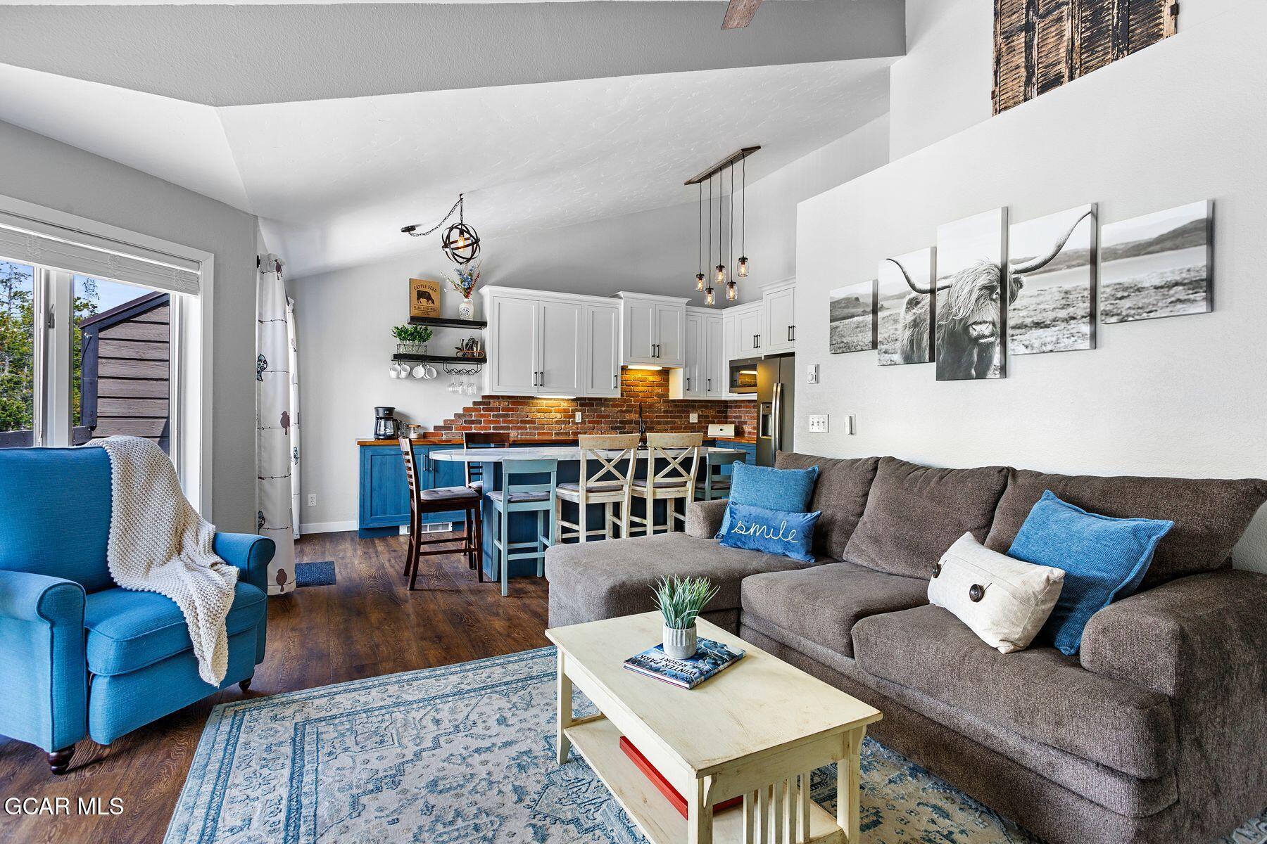 100 Bryant Boulevard 3