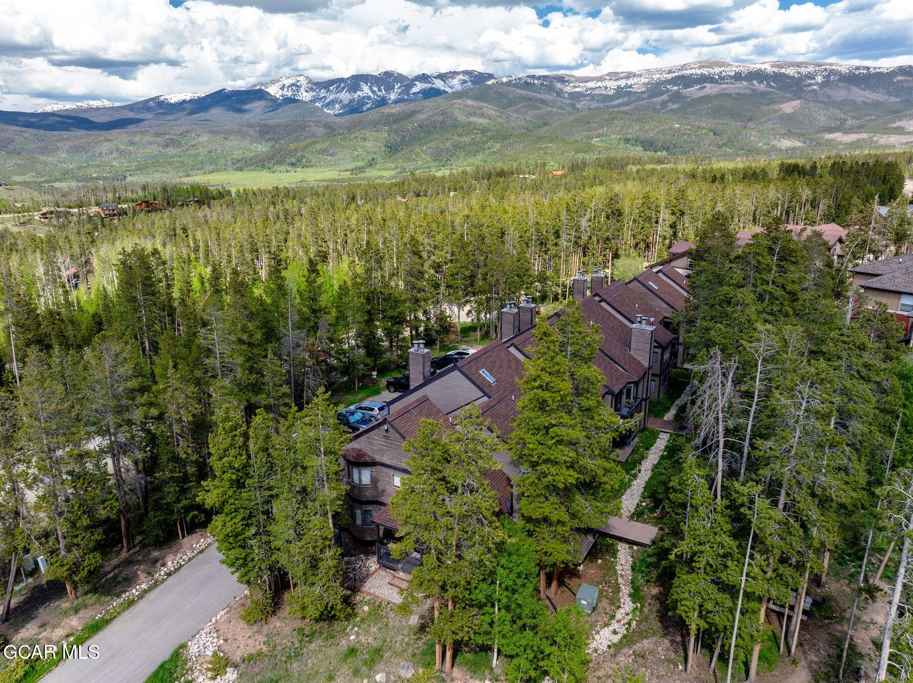 100 Bryant Boulevard 3