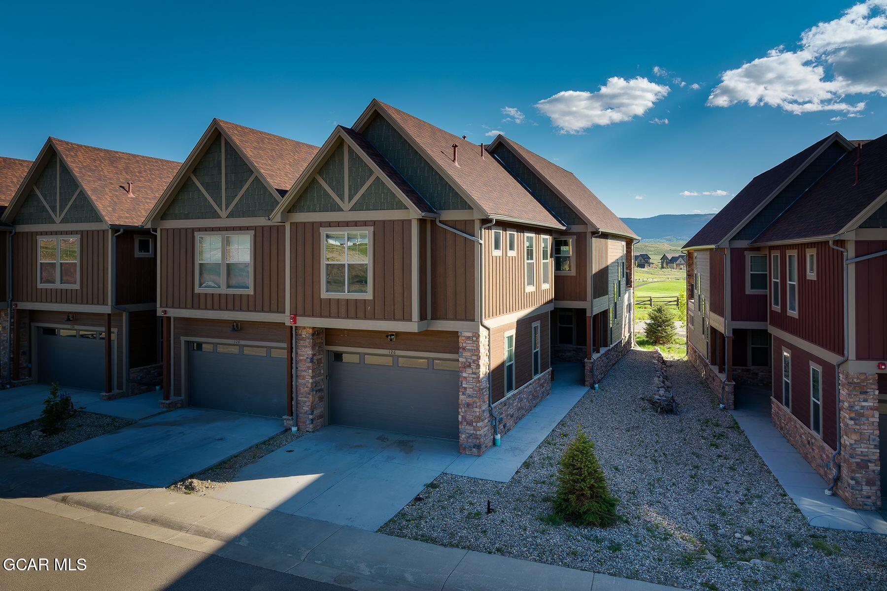 126 EAGLE RIDGE Drive