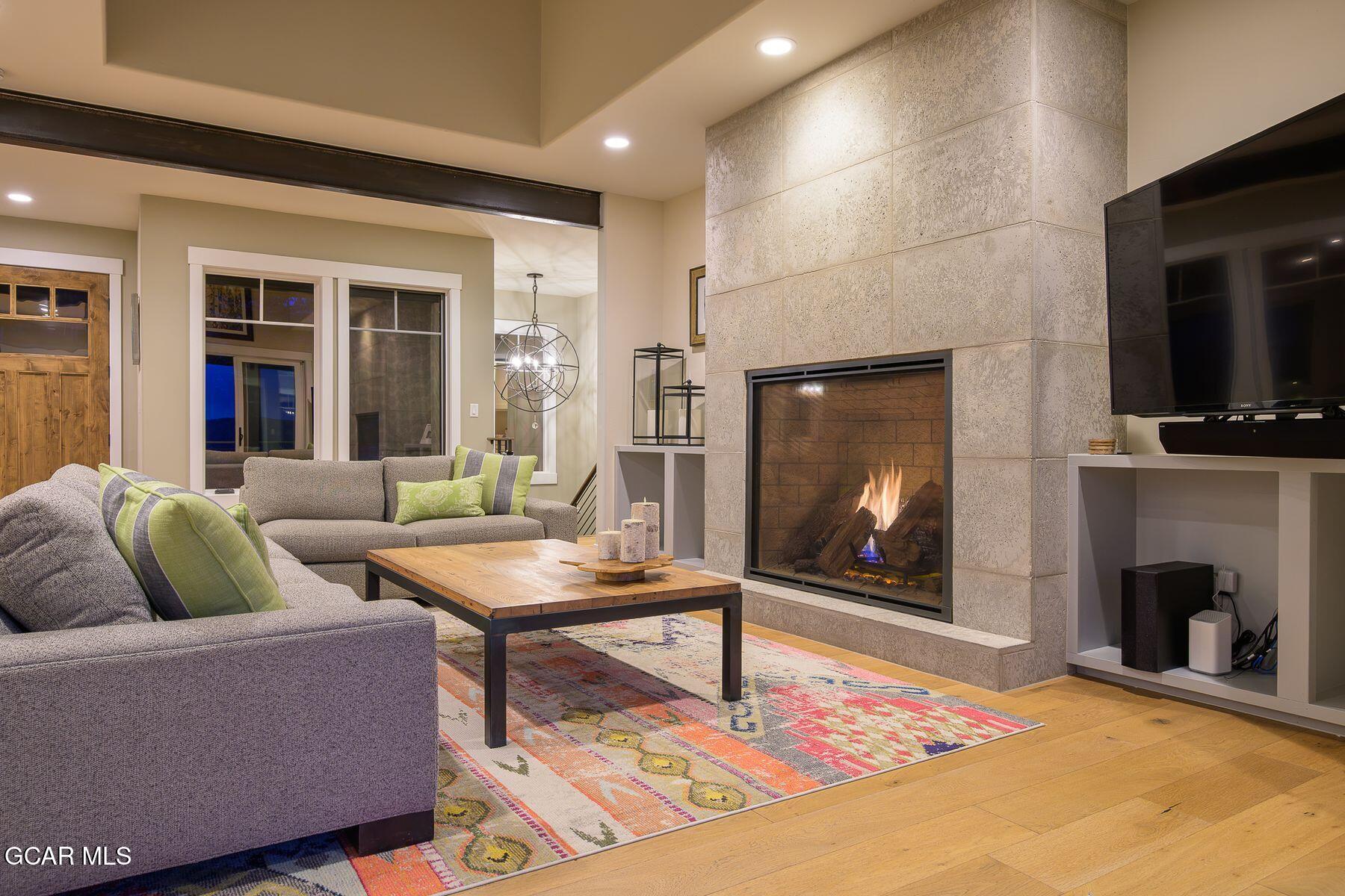 345 Pawnee Lane