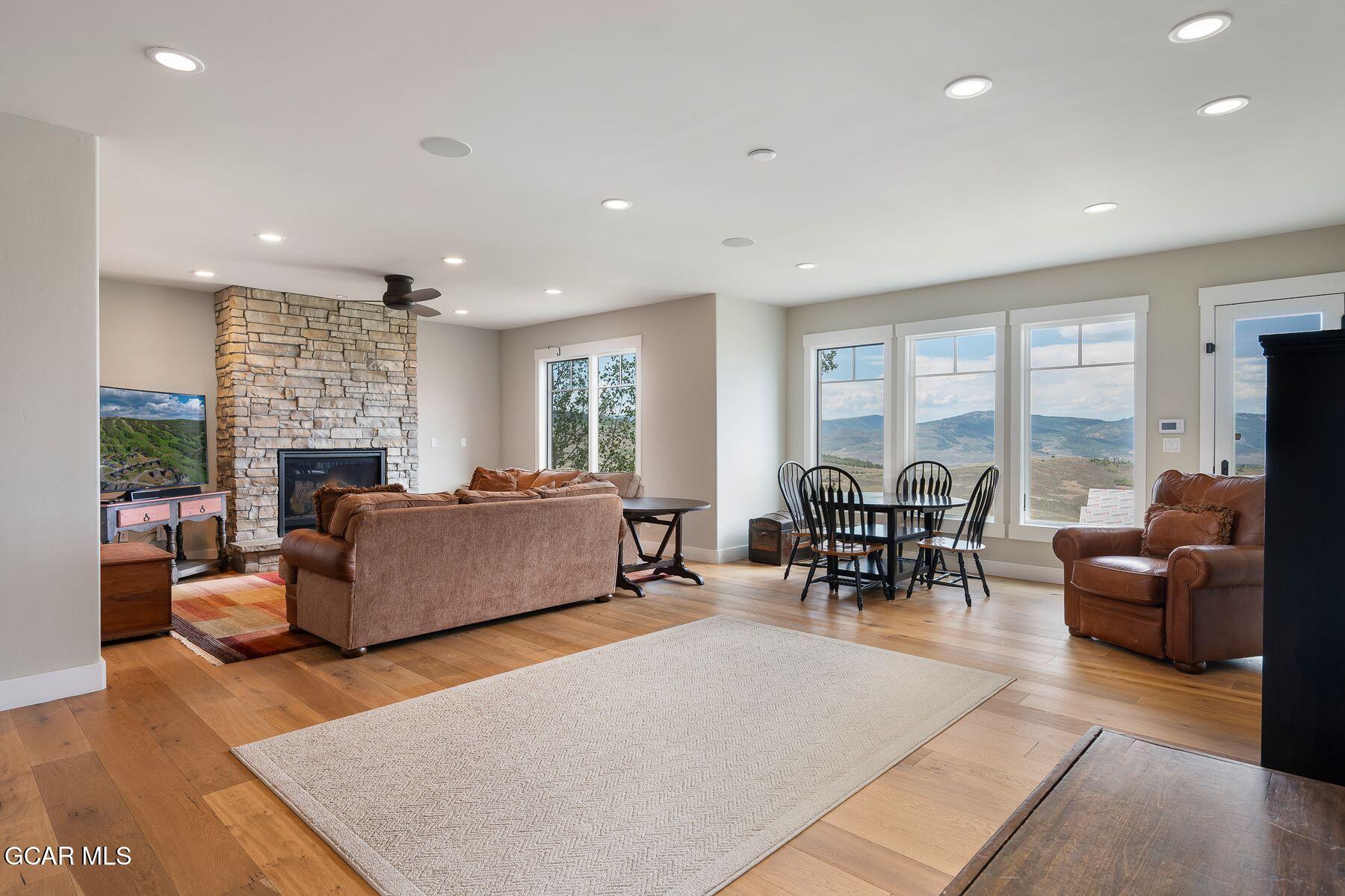 345 Pawnee Lane