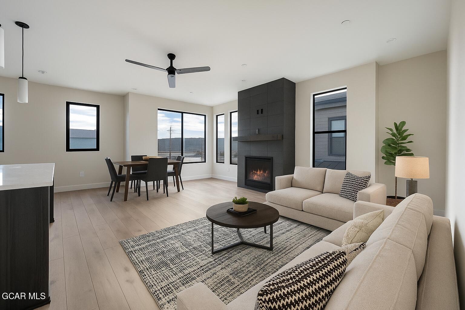 378 E Agate Avenue 4B