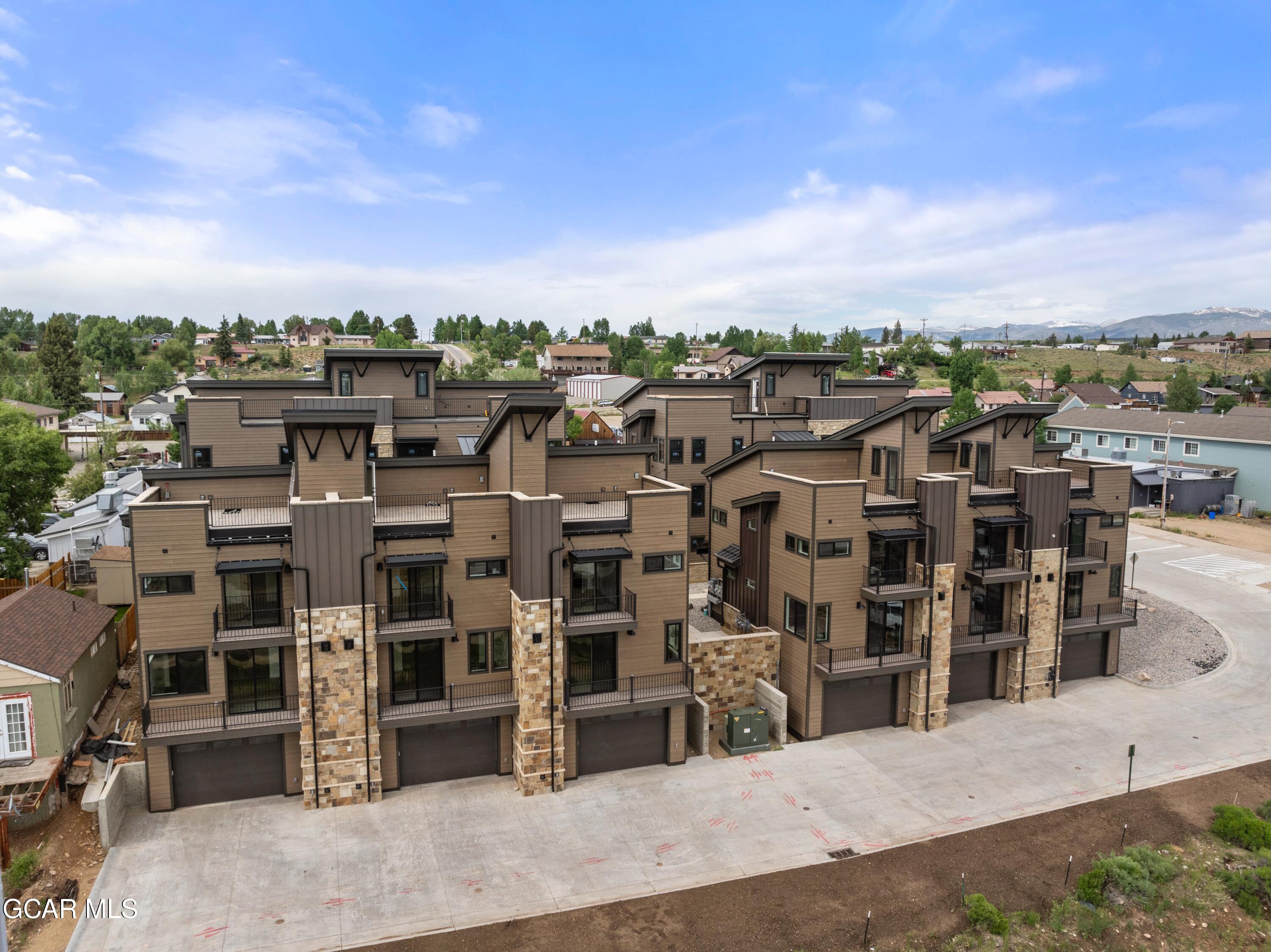 378 E AGATE Avenue 3A