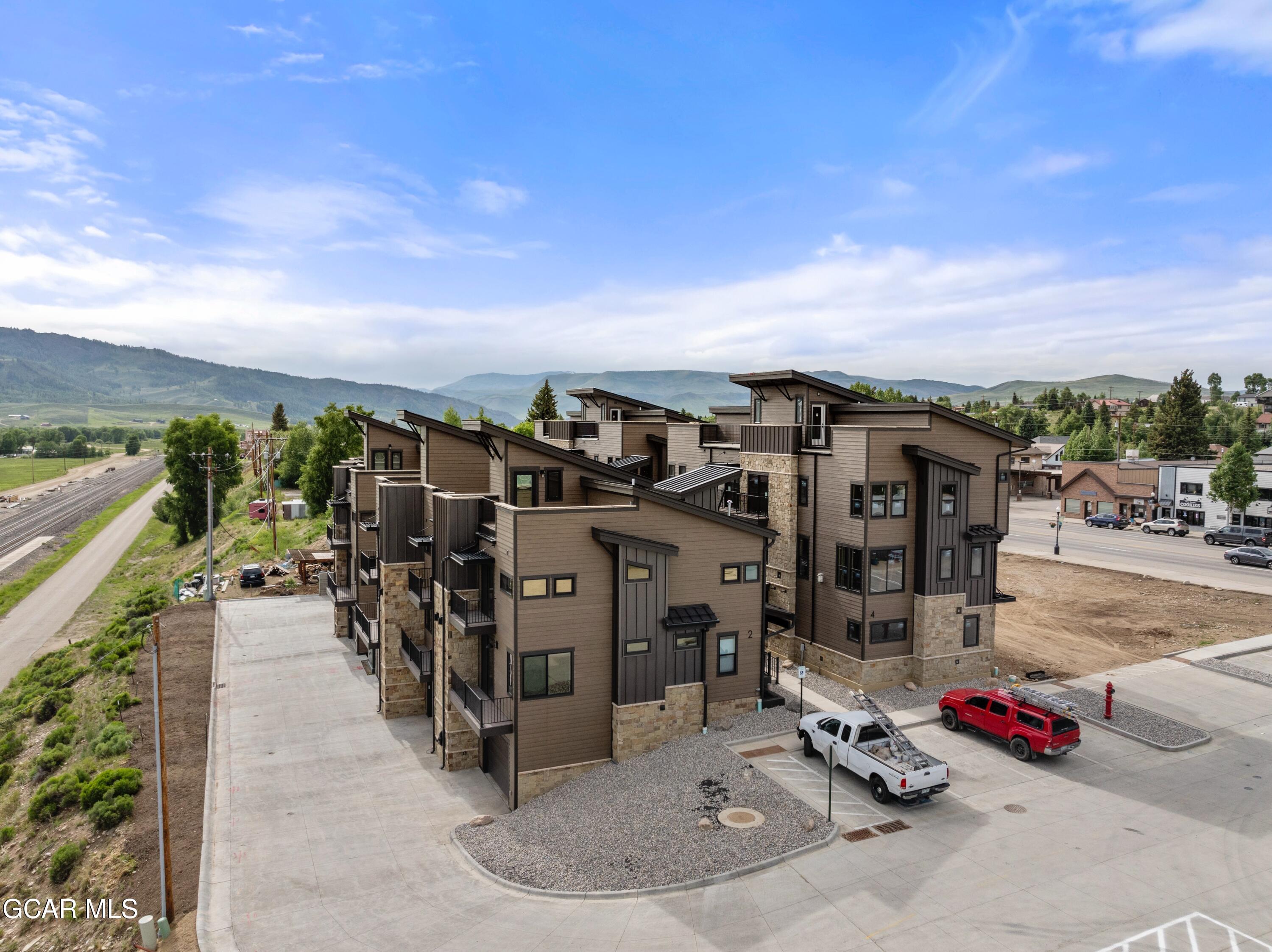 378 E AGATE Avenue 3A