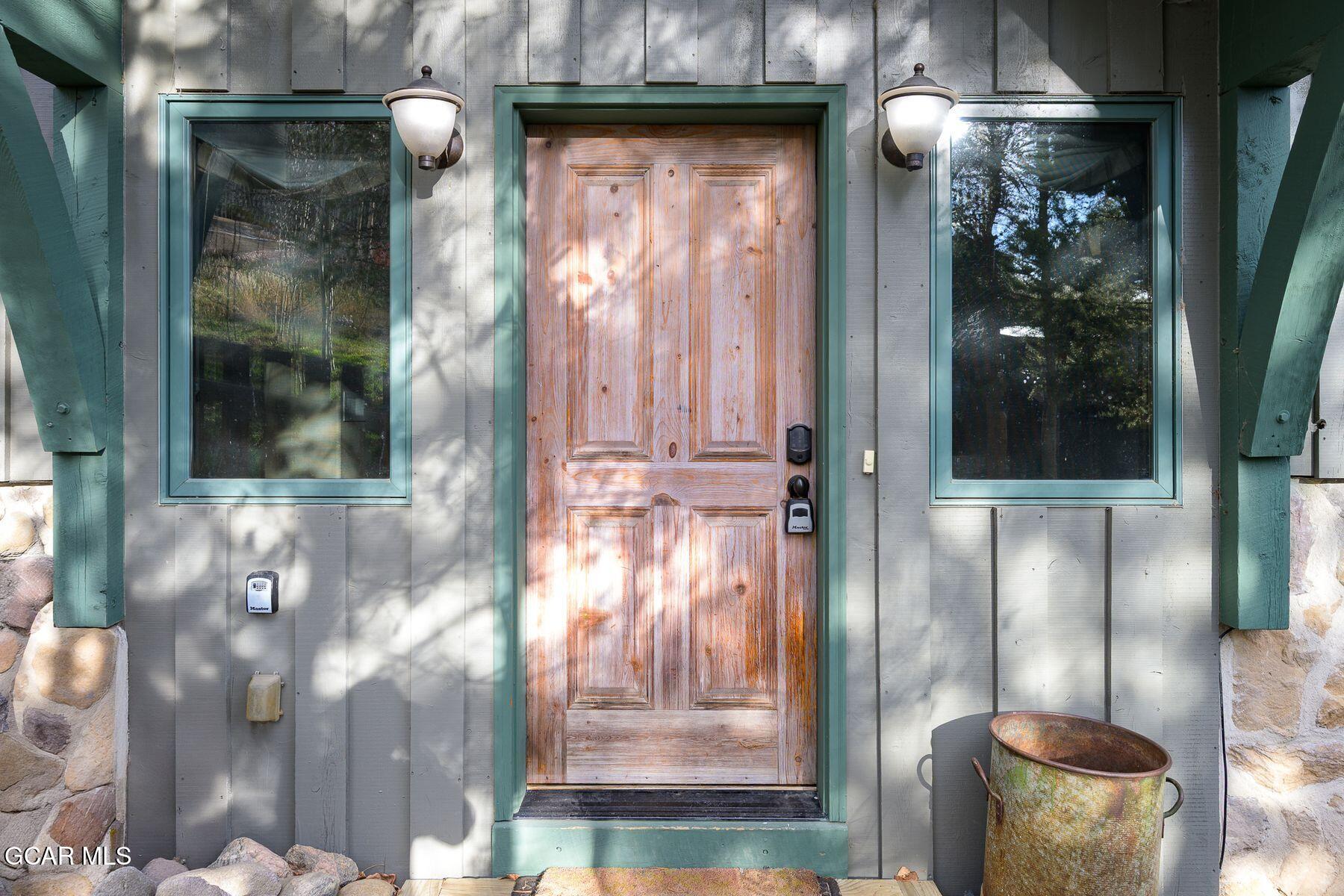 309 GRAND Avenue