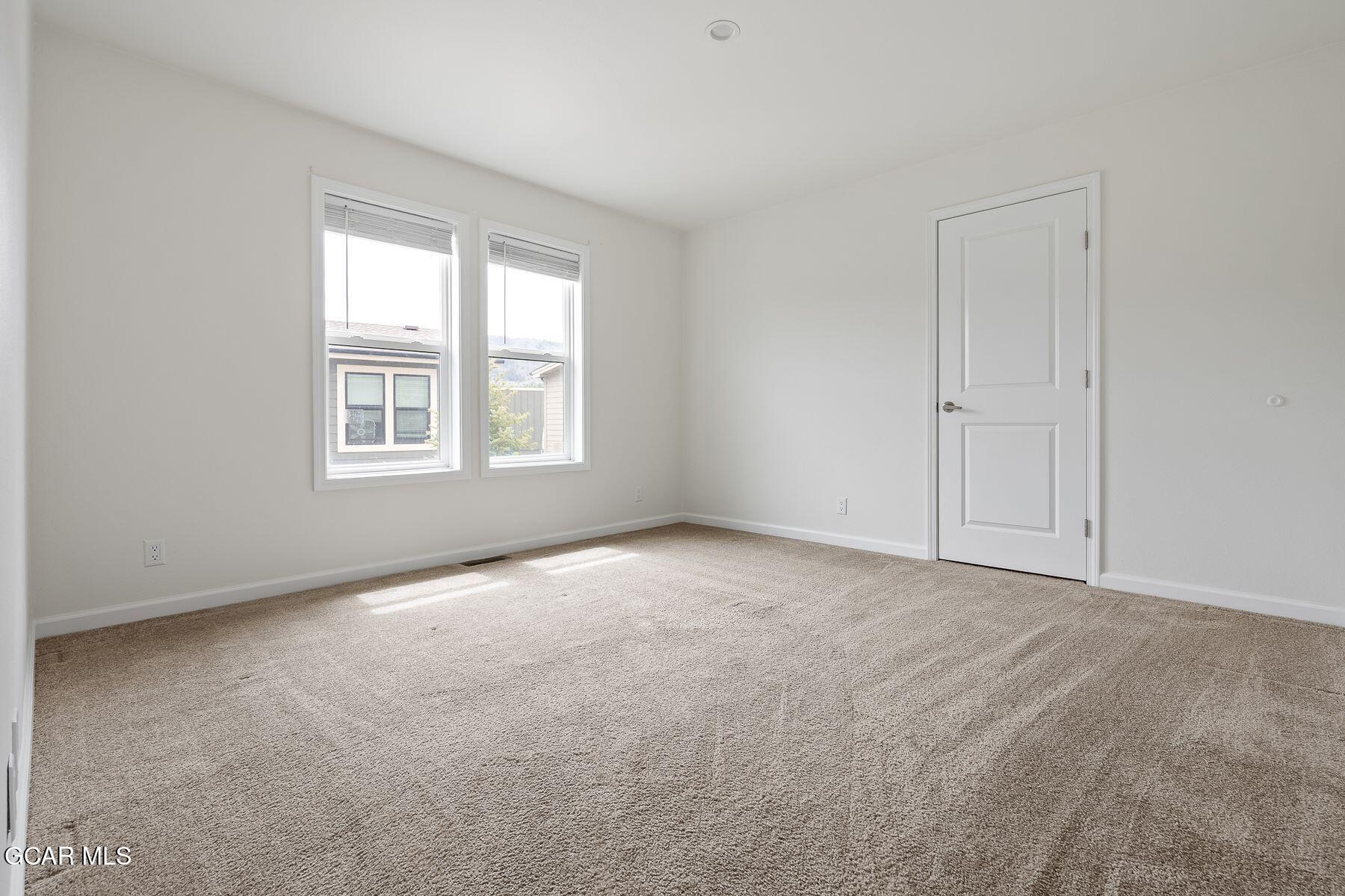 551 Summit Trail 190