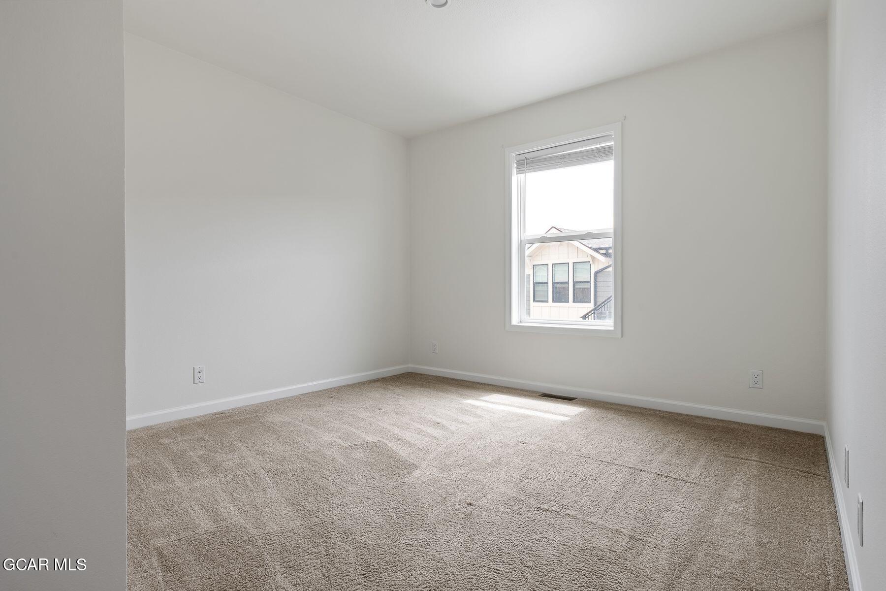 551 Summit Trail 190