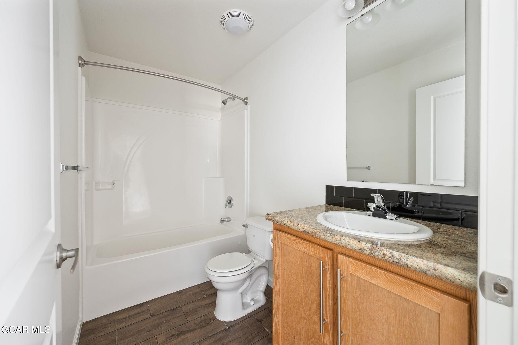 551 Summit Trail 190