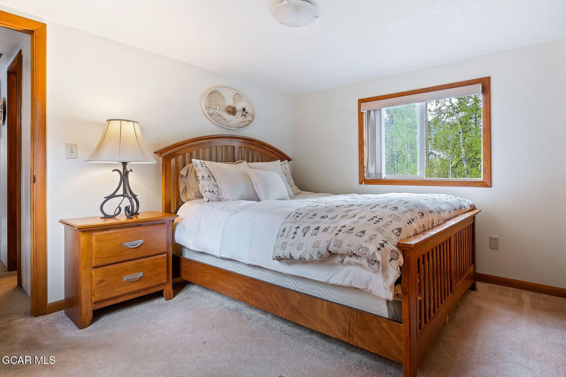 525 West WEST PORTAL Road