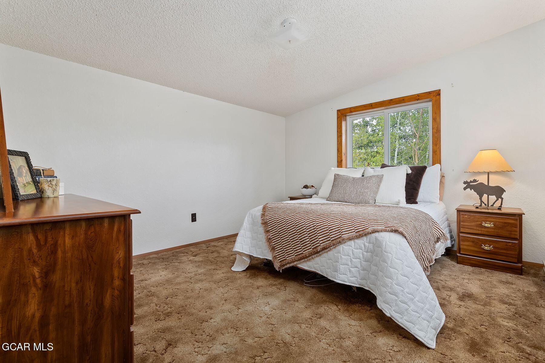 525 West WEST PORTAL Road