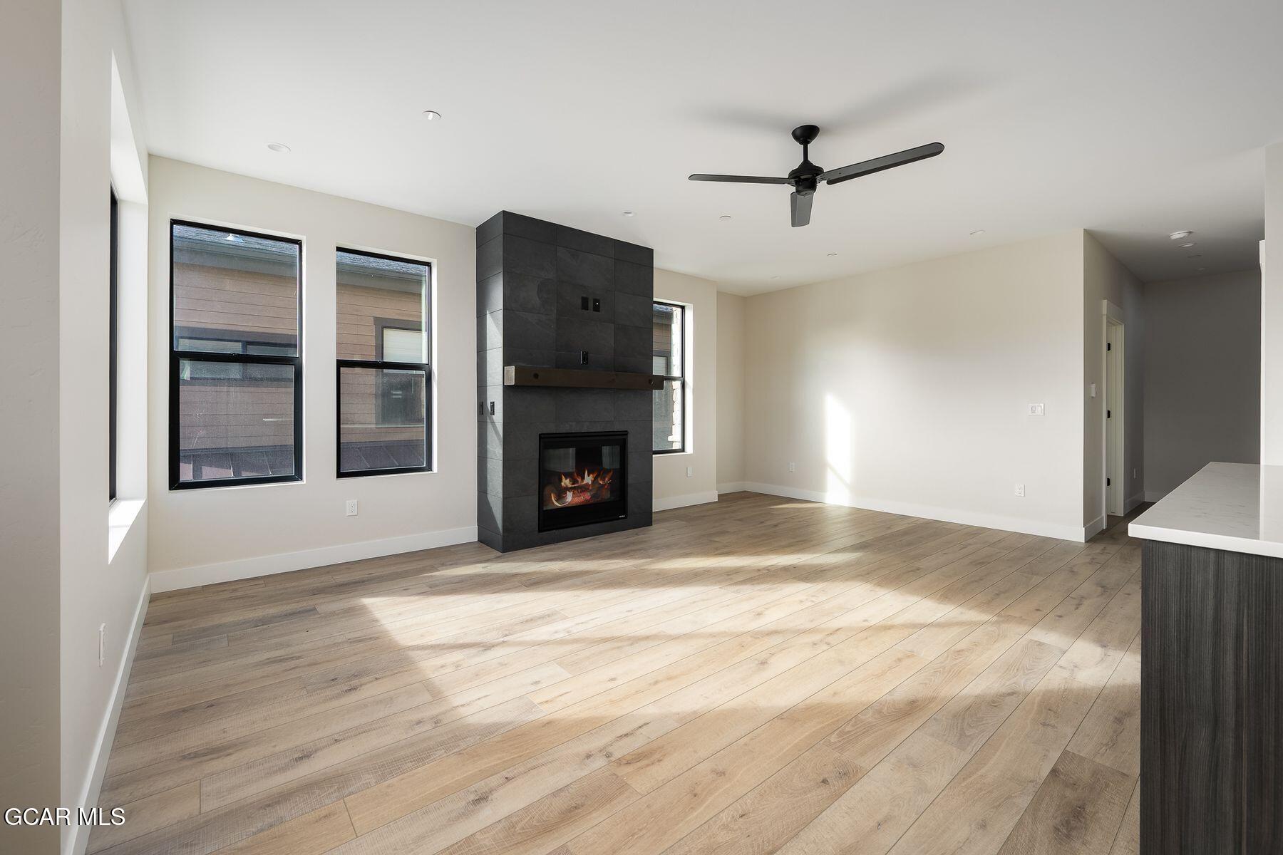378 E Agate Avenue 4A