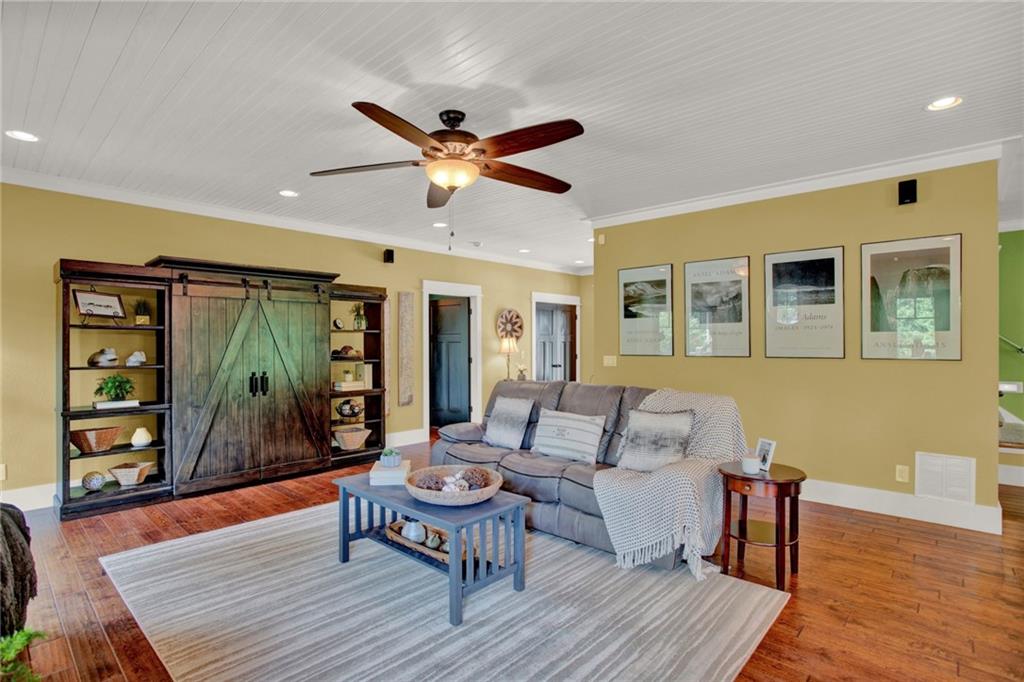 487 Mountain Tops Road