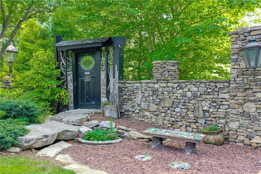 487 Mountain Tops Road