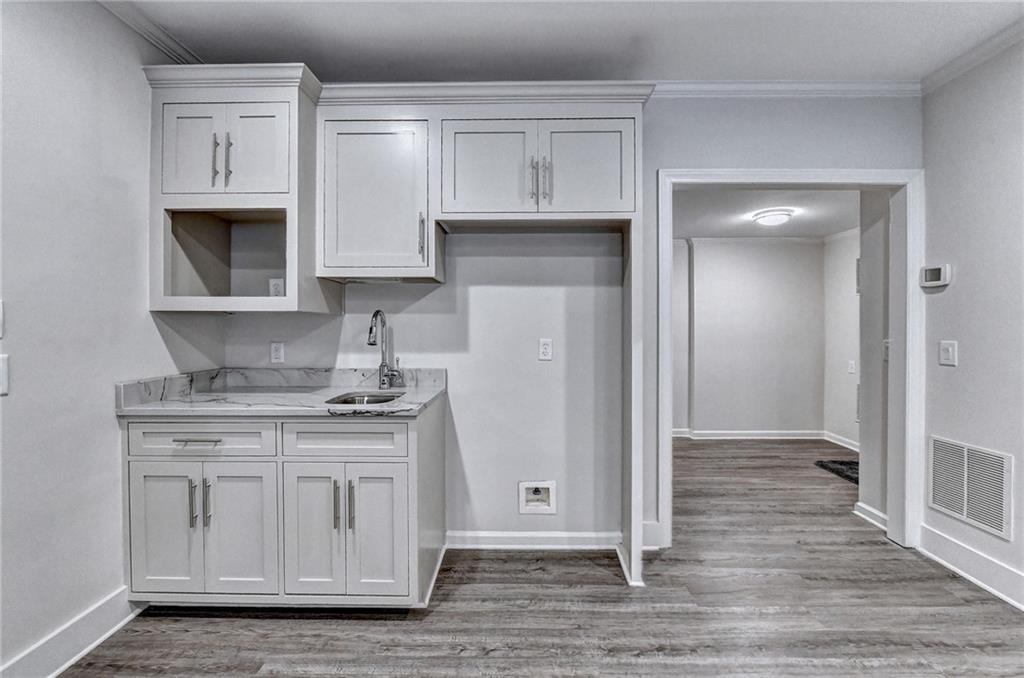 10635 N Edgewater Place