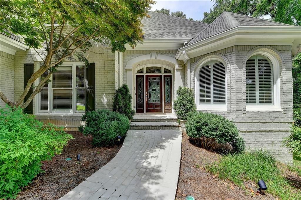 10635 N Edgewater Place