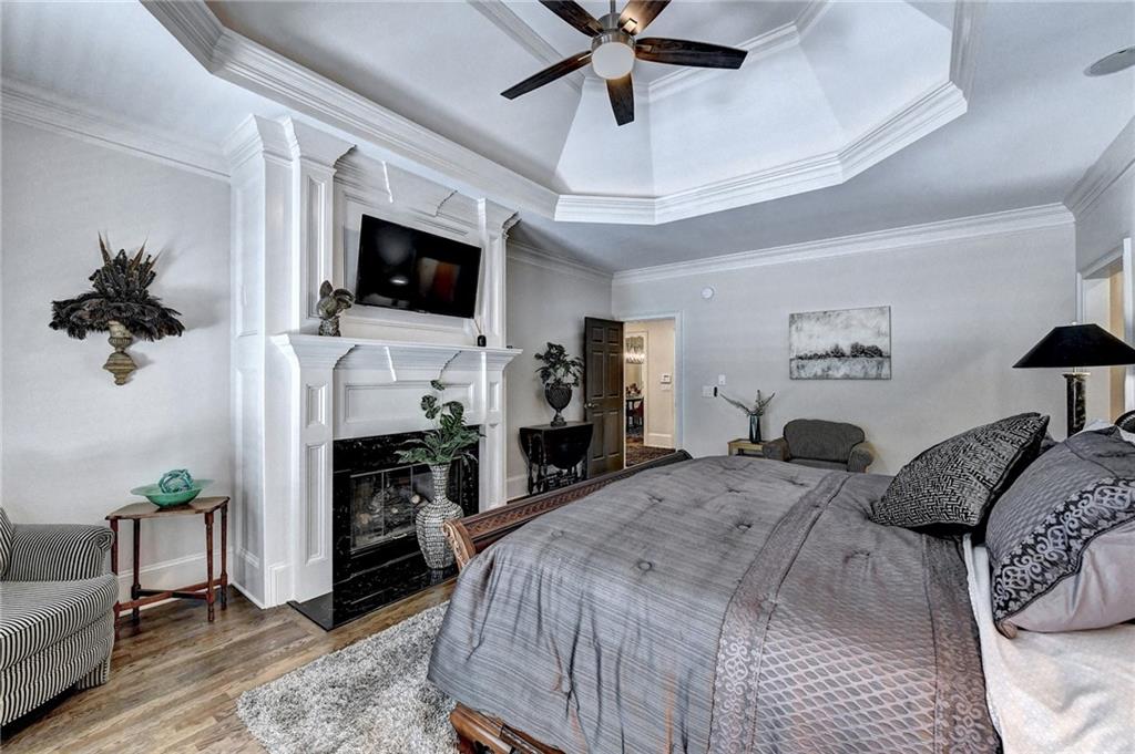 10635 N Edgewater Place