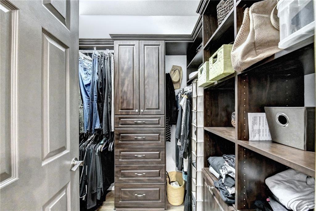 10635 N Edgewater Place