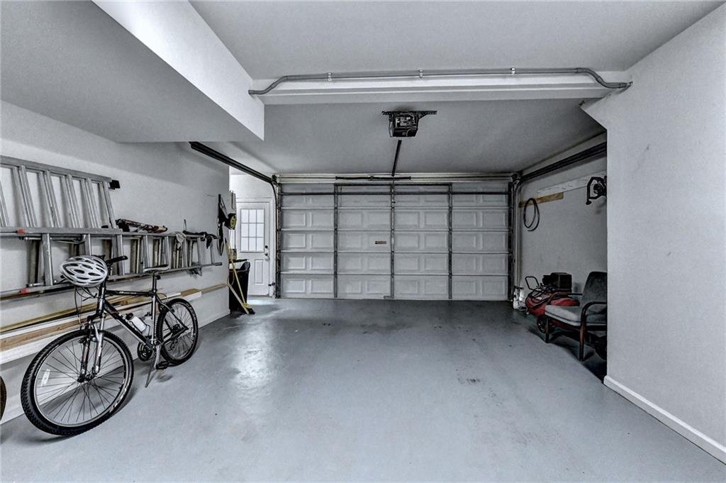 10635 N Edgewater Place