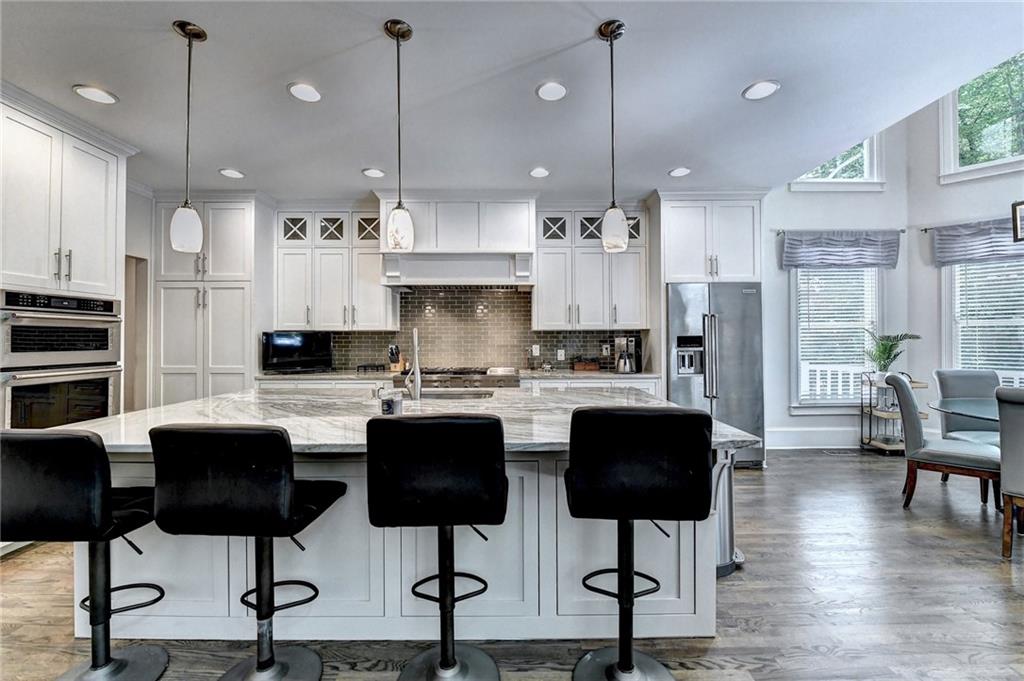 10635 N Edgewater Place