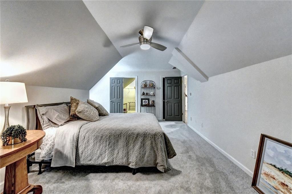 10635 N Edgewater Place