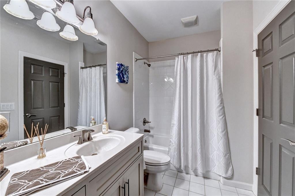 10635 N Edgewater Place