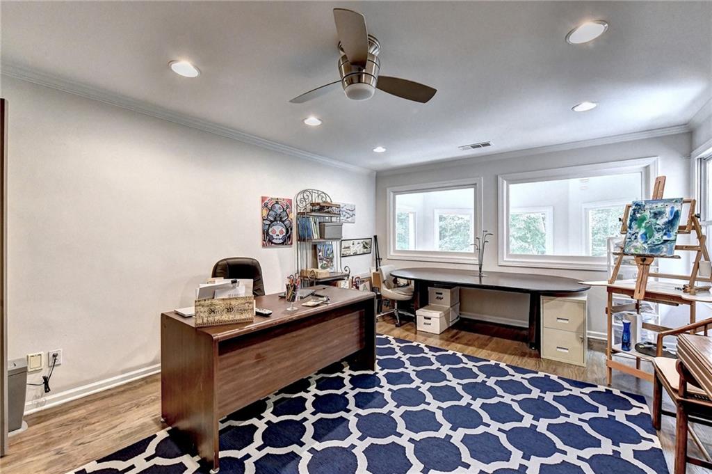 10635 N Edgewater Place