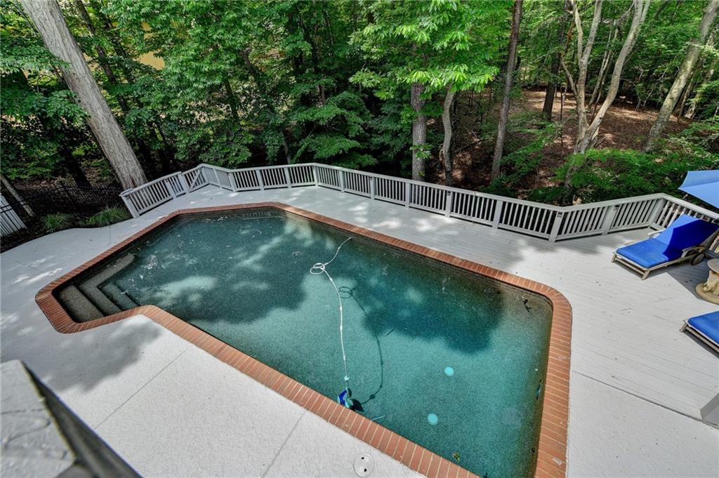 10635 N Edgewater Place