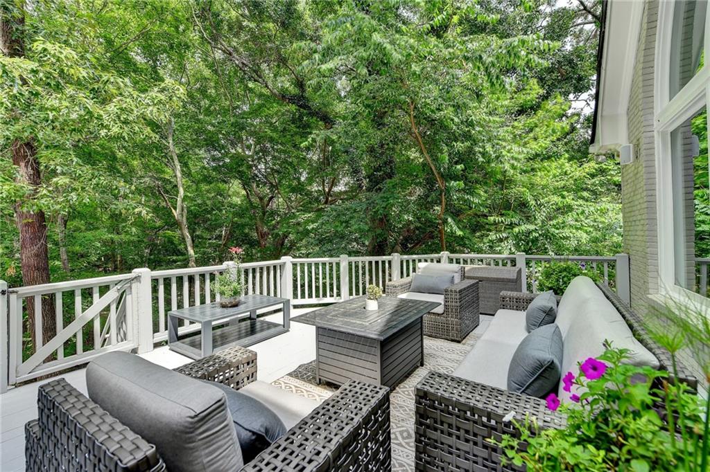 10635 N Edgewater Place