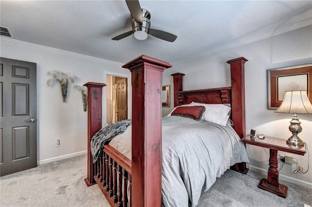 10635 N Edgewater Place