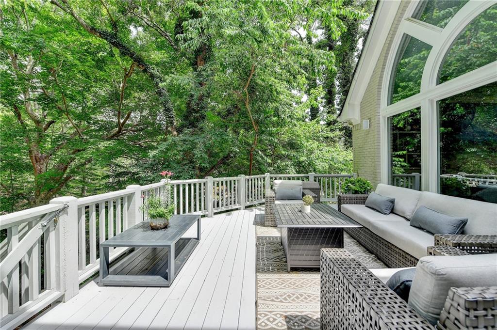 10635 N Edgewater Place