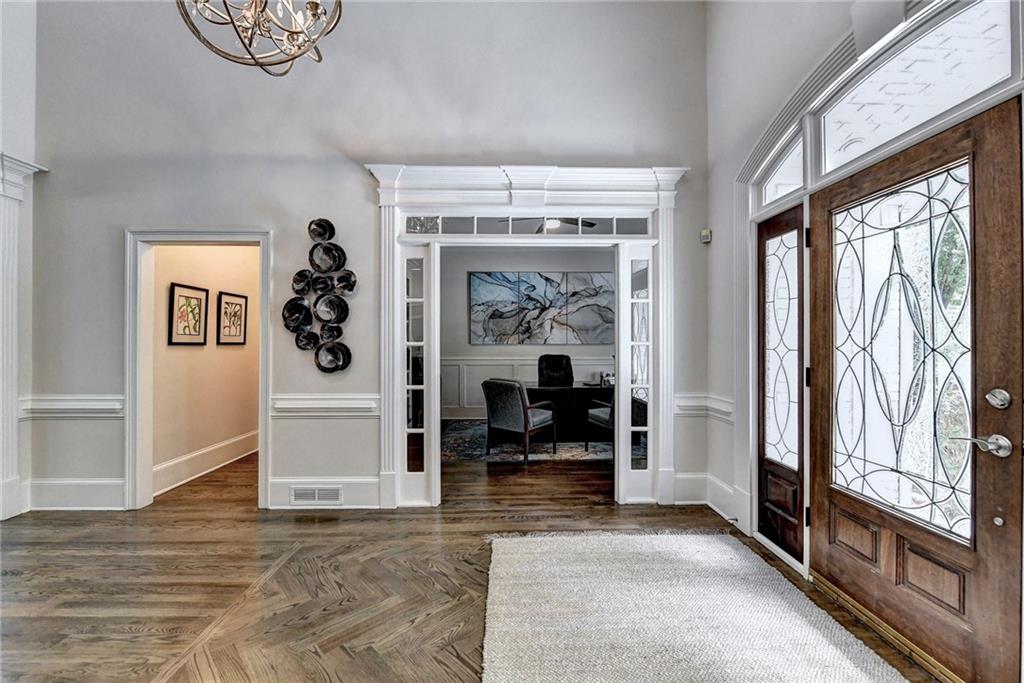 10635 N Edgewater Place