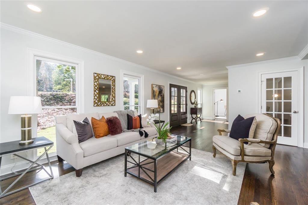 113 Fox Hills Circle SE