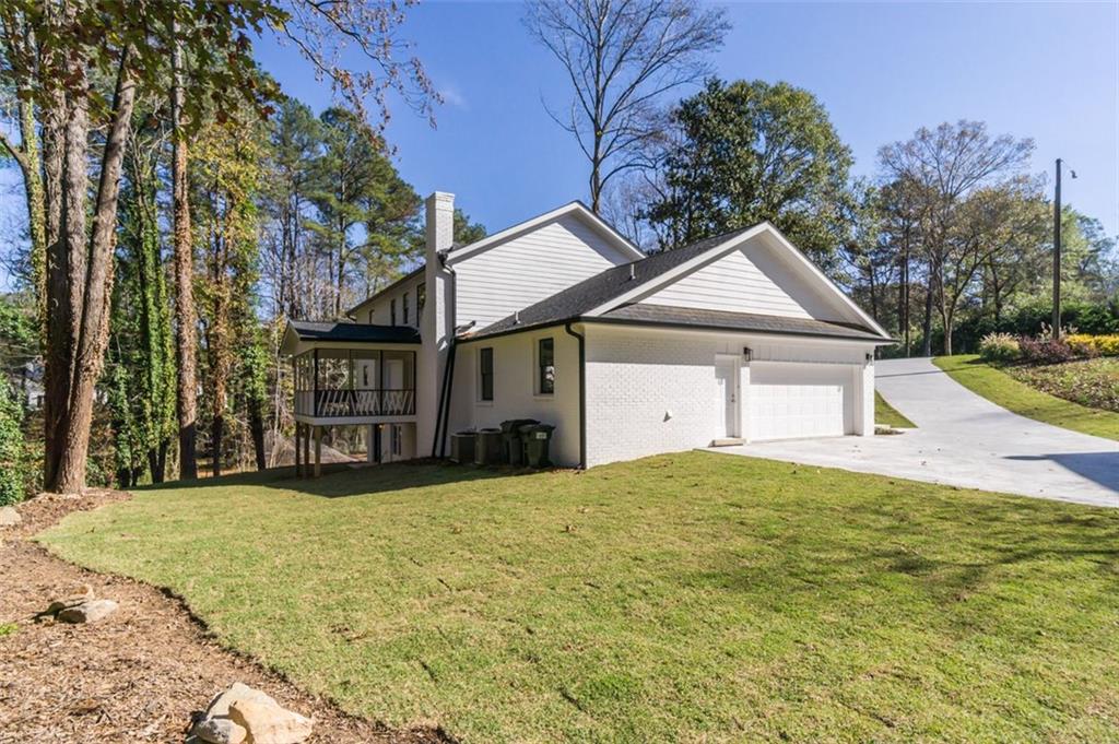 113 Fox Hills Circle SE