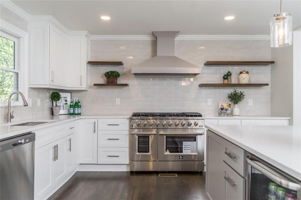 113 Fox Hills Circle SE