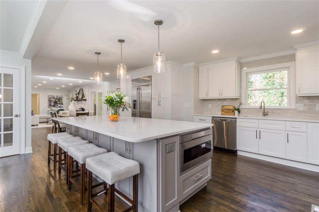 113 Fox Hills Circle SE