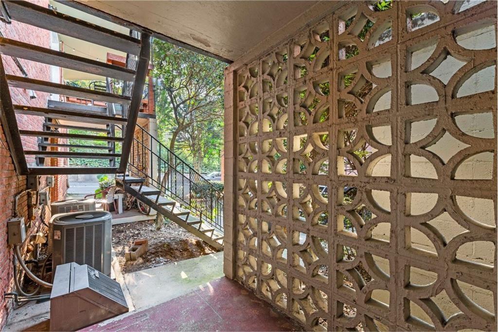 1822 N Rock Springs Road NE Unit 7