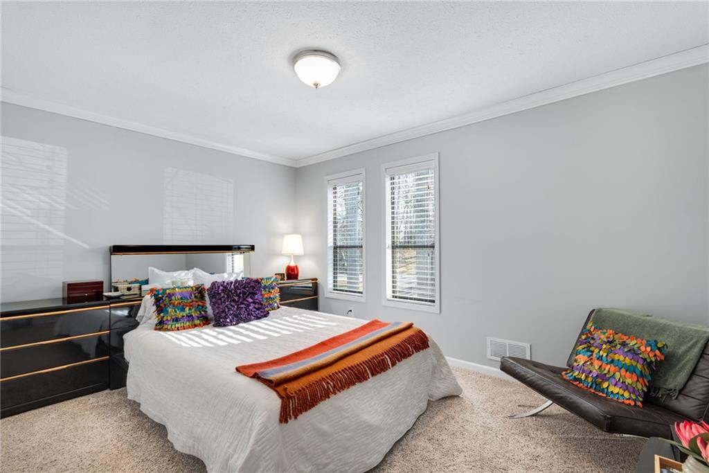 2689 Whitehurst Drive NE